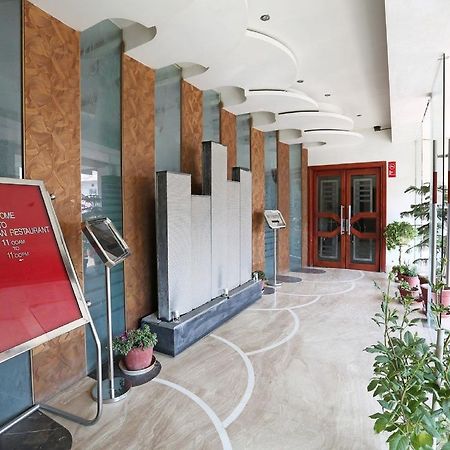 New Hotel Broadway Varanasi Bagian luar foto