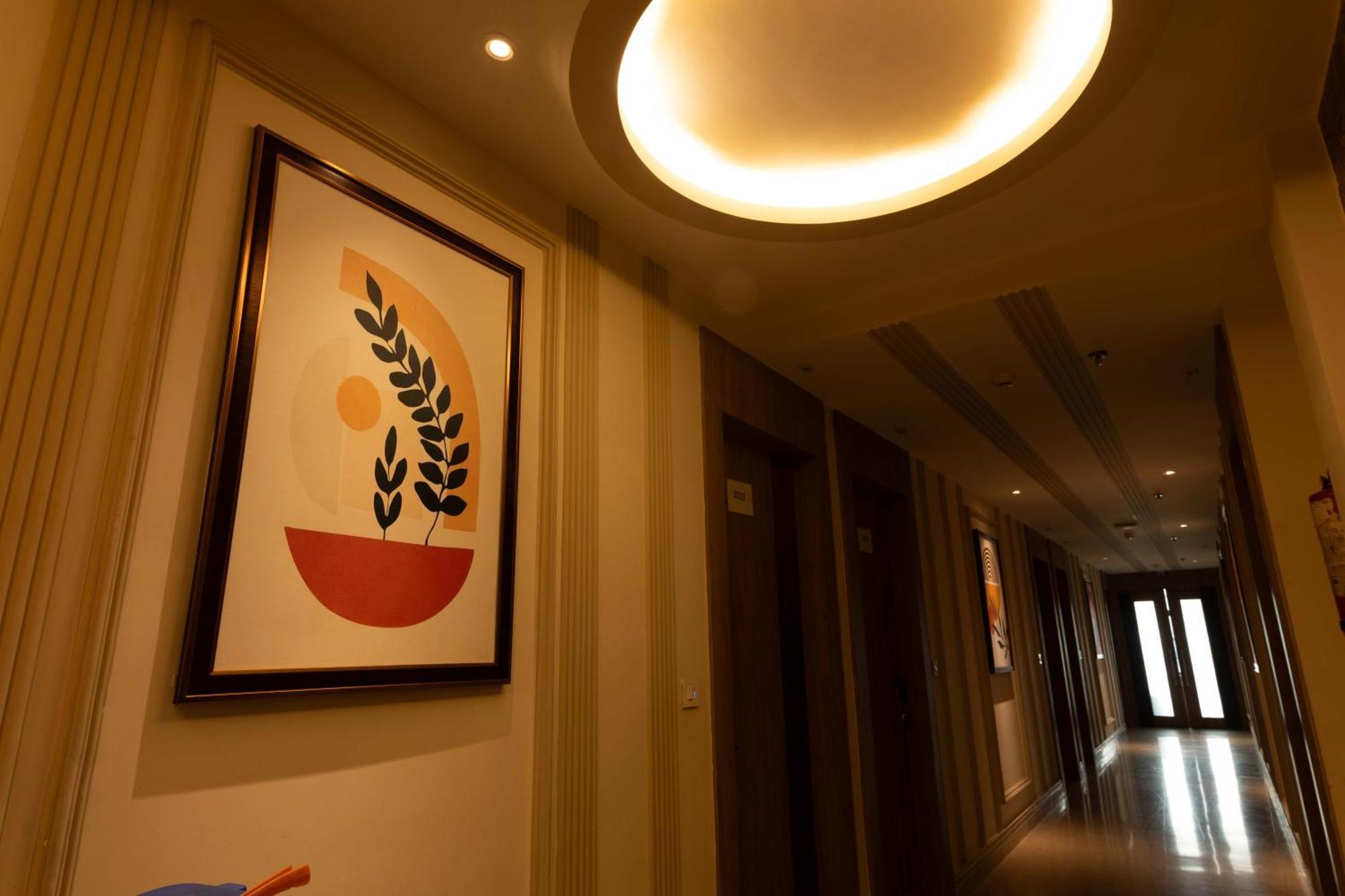 New Hotel Broadway Varanasi Bagian luar foto