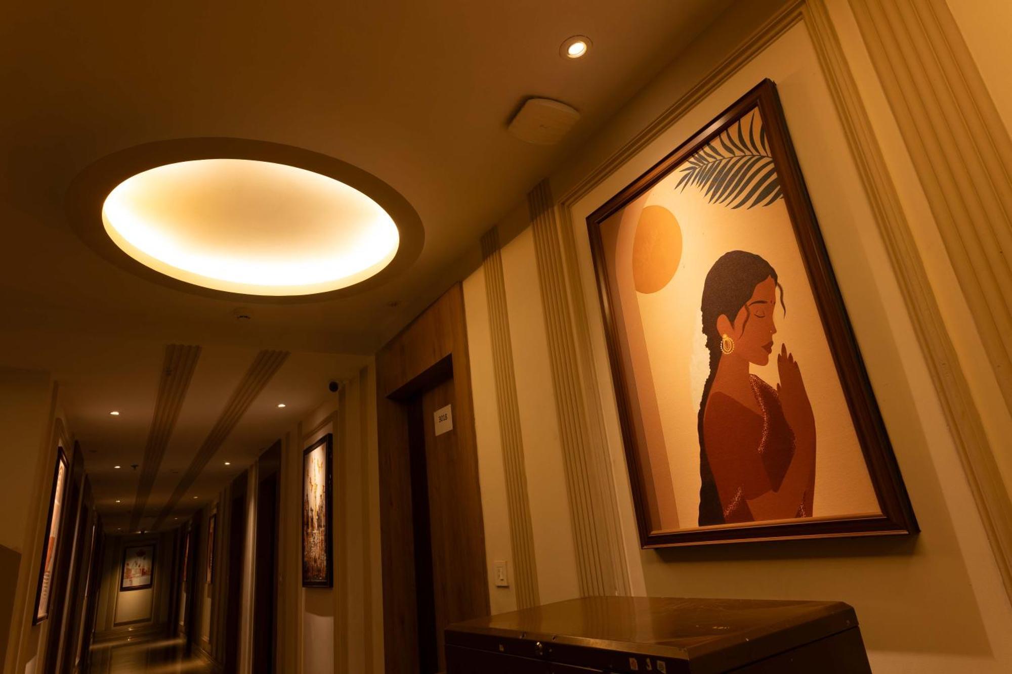 New Hotel Broadway Varanasi Bagian luar foto
