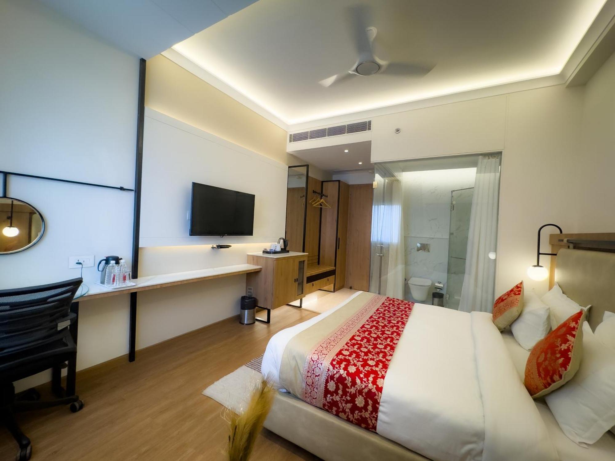 New Hotel Broadway Varanasi Bagian luar foto