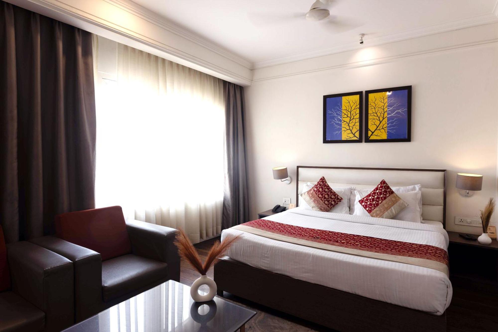 New Hotel Broadway Varanasi Bagian luar foto